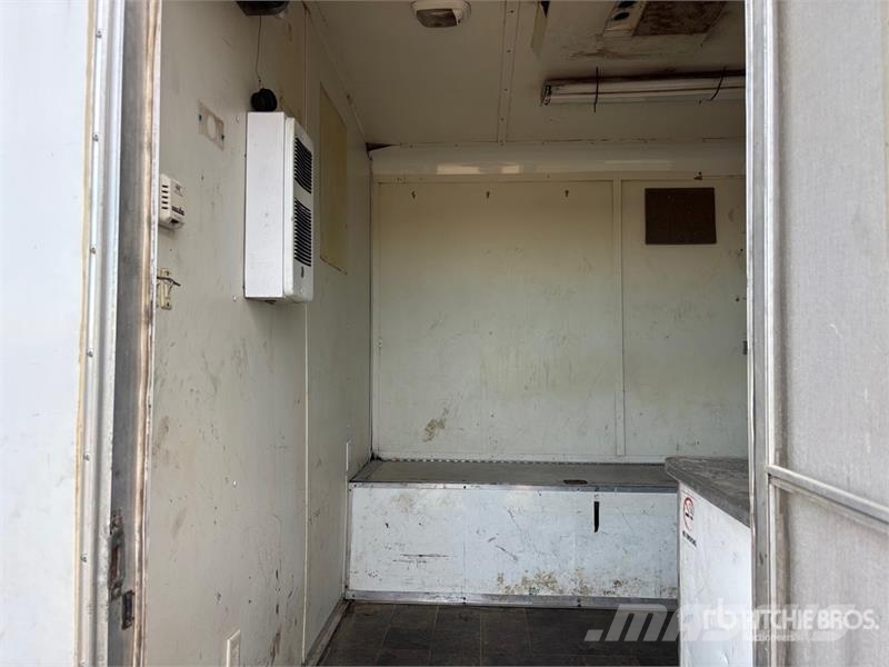 Cargo Mate 22 ft T/A Enclosed Trailer Прицепы-фургоны