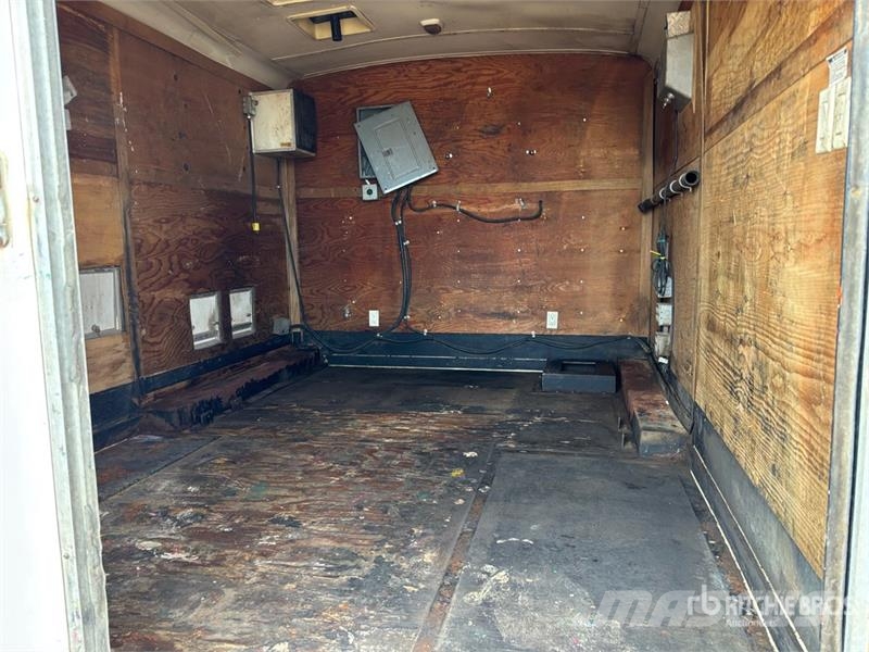 Cargo Mate 22 ft T/A Enclosed Trailer Прицепы-фургоны