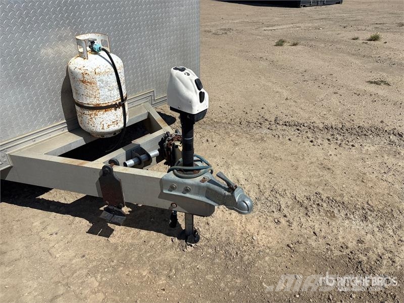 Cargo Pro 26 ft T/A Enclosed Trailer Rimorchi cassonati