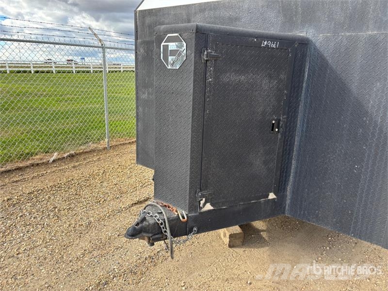  Cargo Tek LT26S 23 ft T/A Enclosed Trailer Прицепы-фургоны