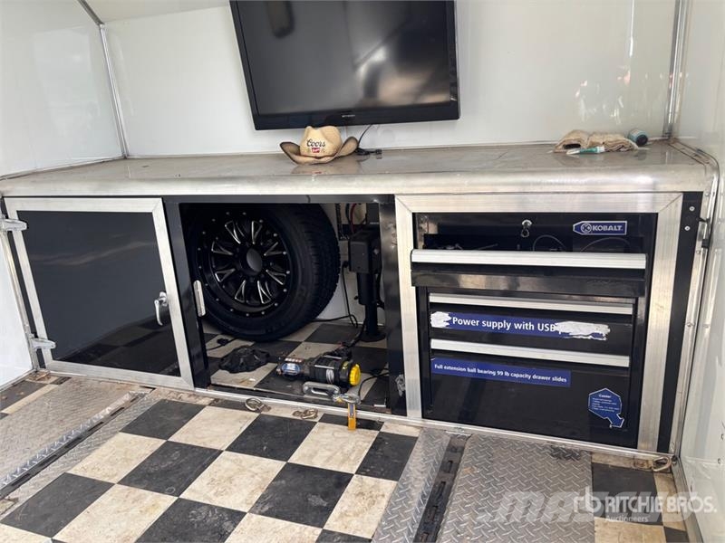  Cargo Tek LT26S 23 ft T/A Enclosed Trailer Прицепы-фургоны