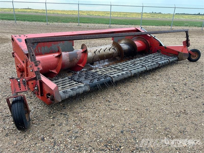 CASE 1015 13 ft Combine Pickup Header Leikkuupöydät