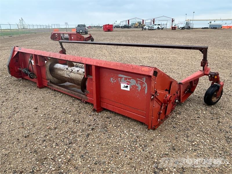 CASE 1015 13 ft Combine Pickup Header Leikkuupöydät