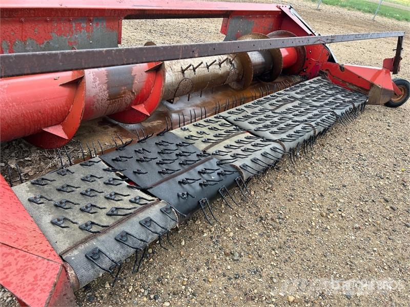 CASE 1015 13 ft Combine Pickup Header Leikkuupöydät