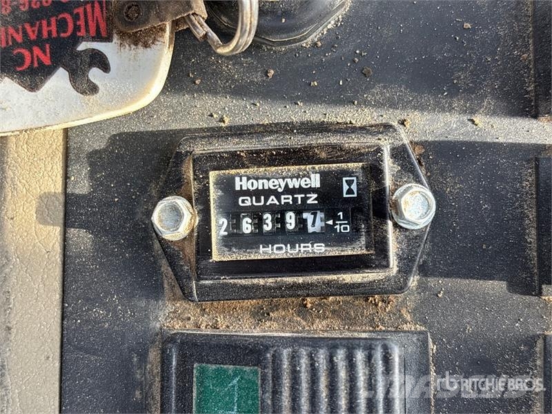 CASE 1221E Wheel Loader Iekrāvēji uz riteņiem