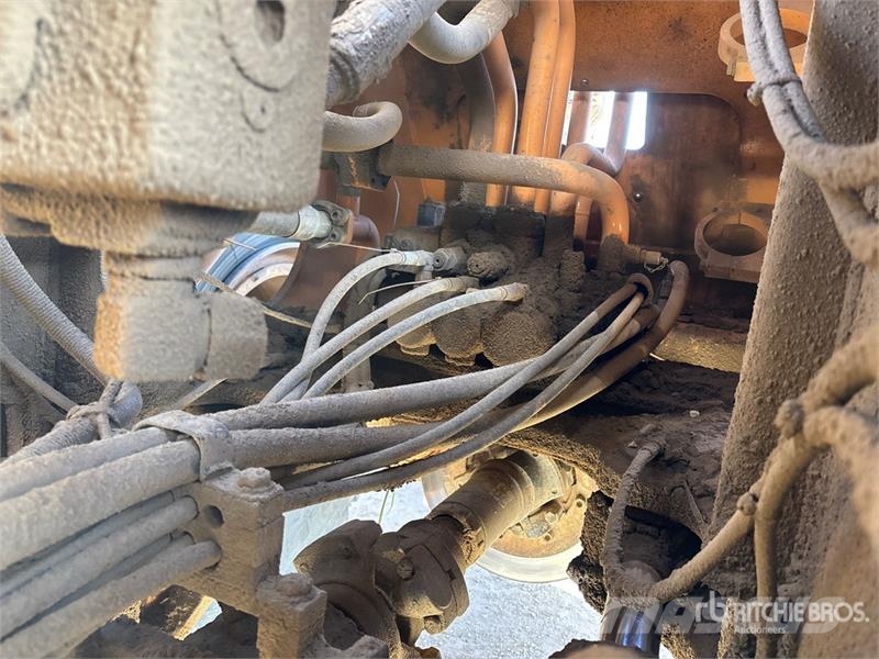 CASE 1221E Wheel Loader Iekrāvēji uz riteņiem