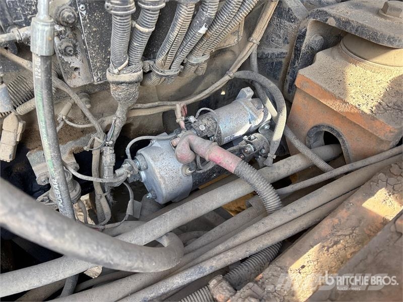 CASE 1221E Wheel Loader Iekrāvēji uz riteņiem