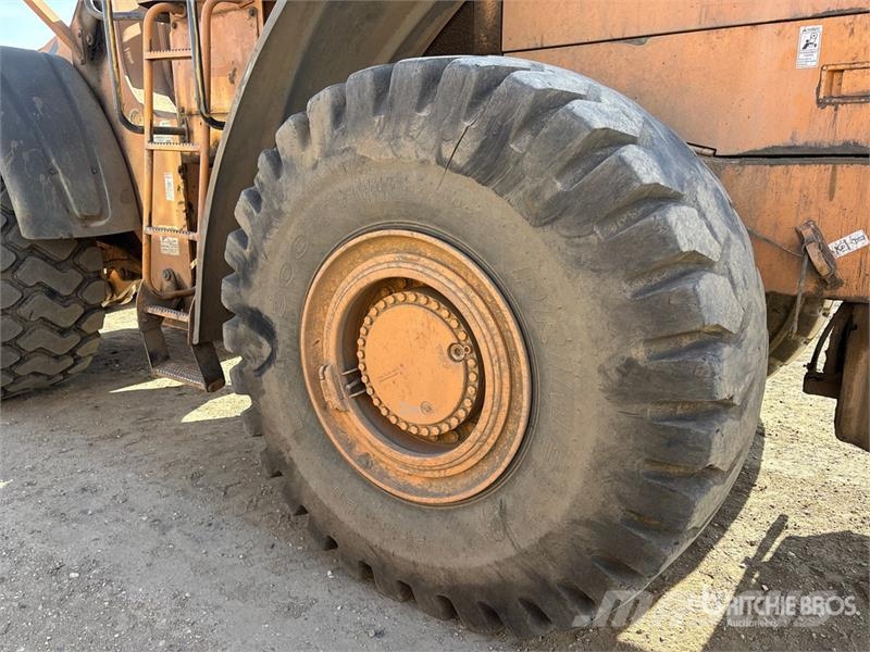 CASE 1221E Wheel Loader Iekrāvēji uz riteņiem