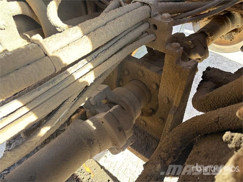 CASE 1221E Wheel Loader Iekrāvēji uz riteņiem