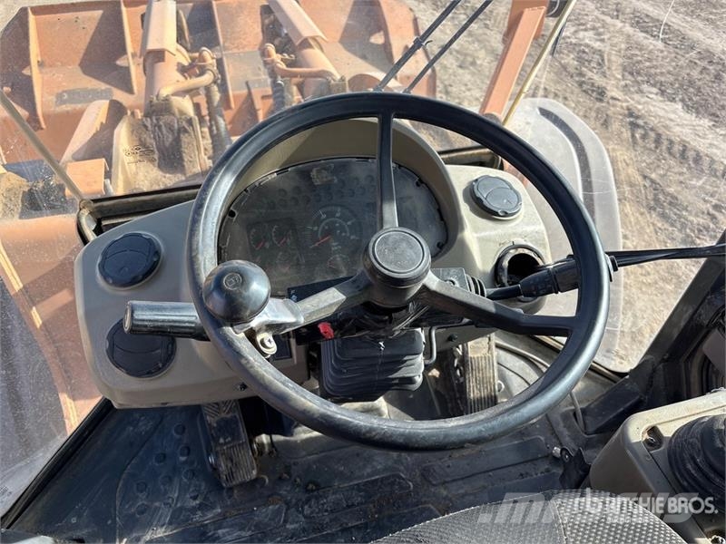CASE 1221E Wheel Loader Iekrāvēji uz riteņiem
