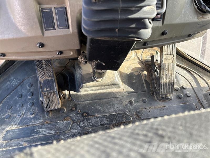 CASE 1221E Wheel Loader Iekrāvēji uz riteņiem