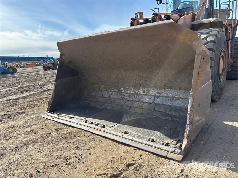CASE 1221E Wheel Loader Iekrāvēji uz riteņiem