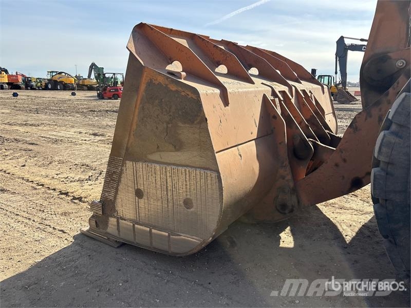CASE 1221E Wheel Loader Iekrāvēji uz riteņiem