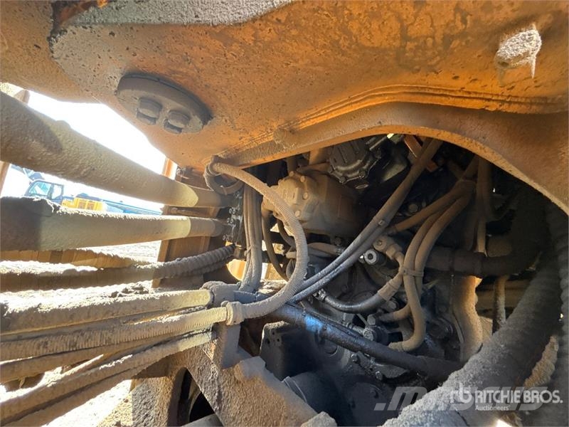 CASE 1221E Wheel Loader Iekrāvēji uz riteņiem