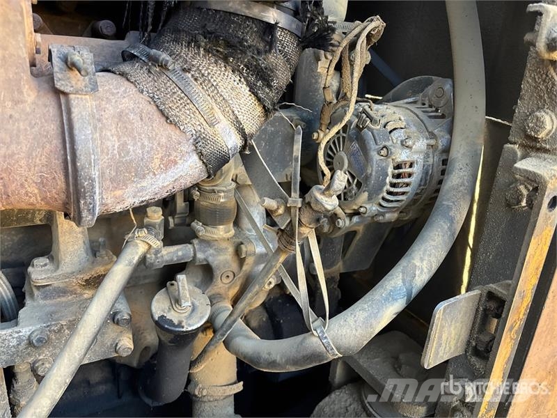 CASE 1221E Wheel Loader Iekrāvēji uz riteņiem