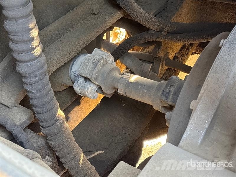 CASE 1221E Wheel Loader Iekrāvēji uz riteņiem