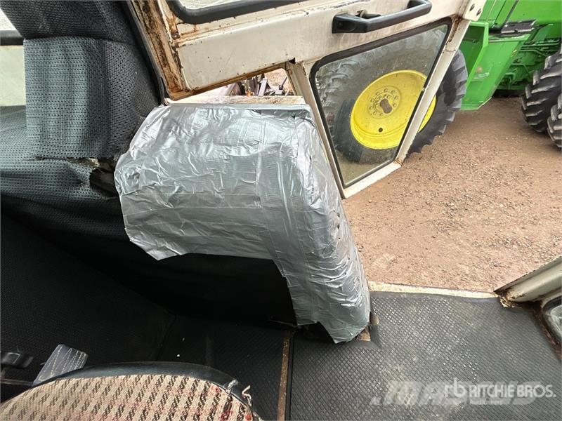 CASE 2590 2WD Tractor Traktori