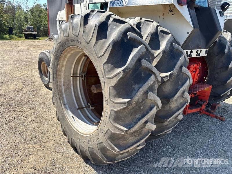 CASE 2590 2WD Tractor トラクター
