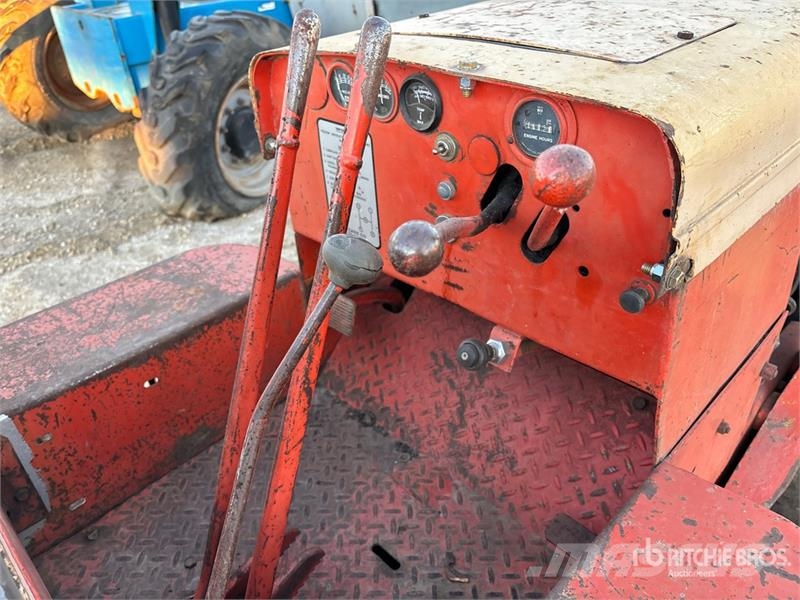 CASE 310 Crawler Dozer (Inoperable) lánctalpas dózerek