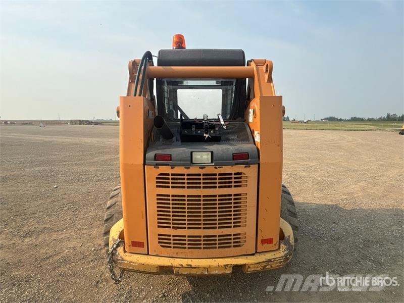CASE 445 Series III Skid Steer Loader Šmykom riadené nakladače