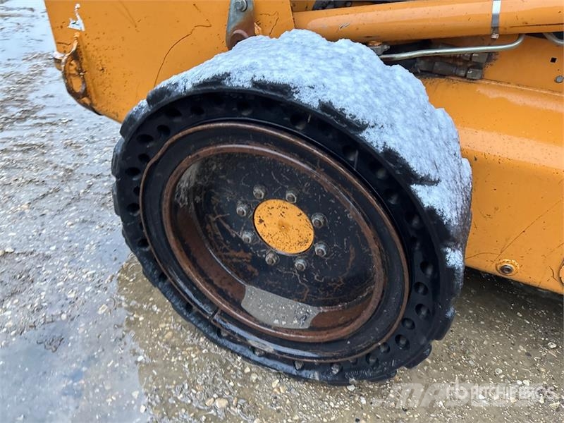 CASE 465 Skid steer loaders
