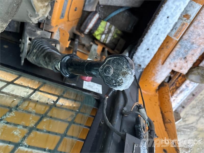 CASE 465 Skid steer loaders