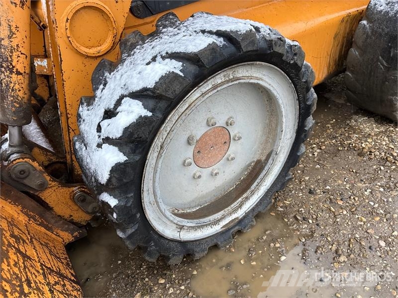 CASE 465 Skid steer loaders