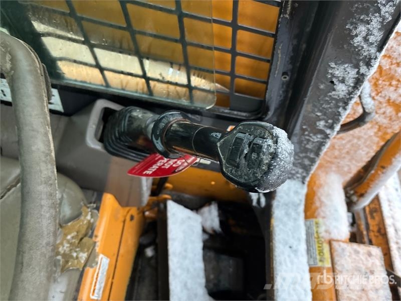 CASE 465 Skid steer loaders