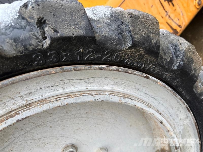 CASE 465 Skid steer loaders