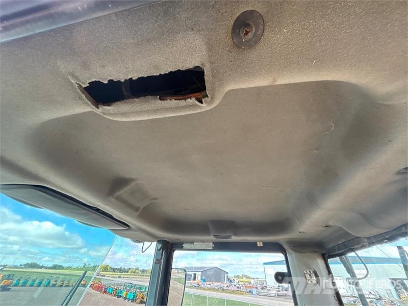 CASE 621C Chargeuse sur pneus