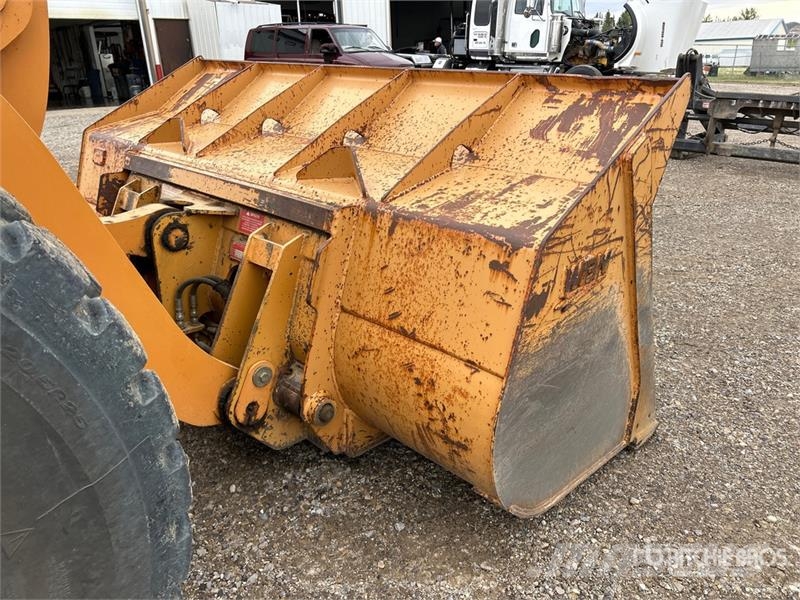 CASE 621D Wheel loaders