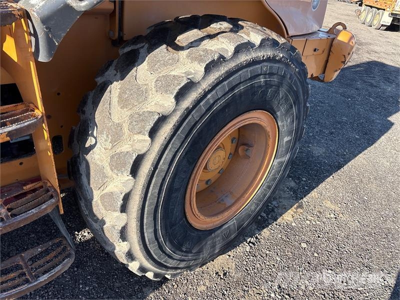 CASE 621F Wheel Loader Wheel loaders