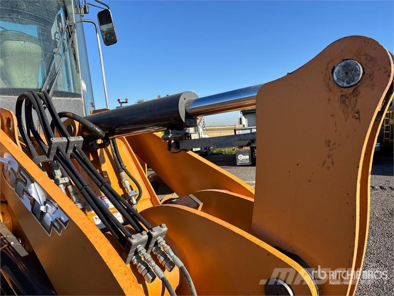 CASE 621F Wheel Loader Wheel loaders