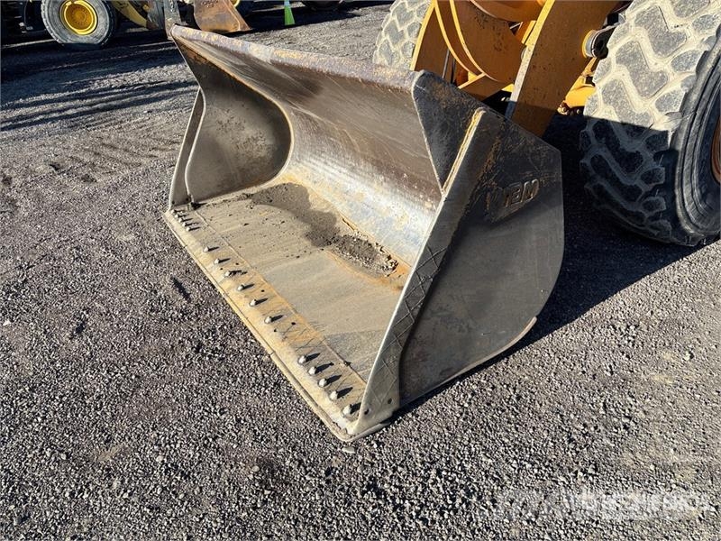 CASE 621F Wheel Loader Wheel loaders