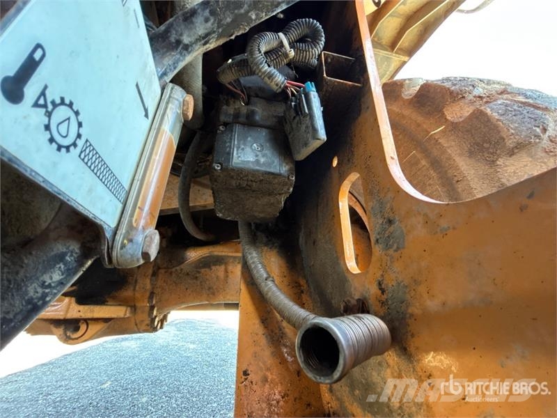 CASE 621F Wheel Loader Wheel loaders