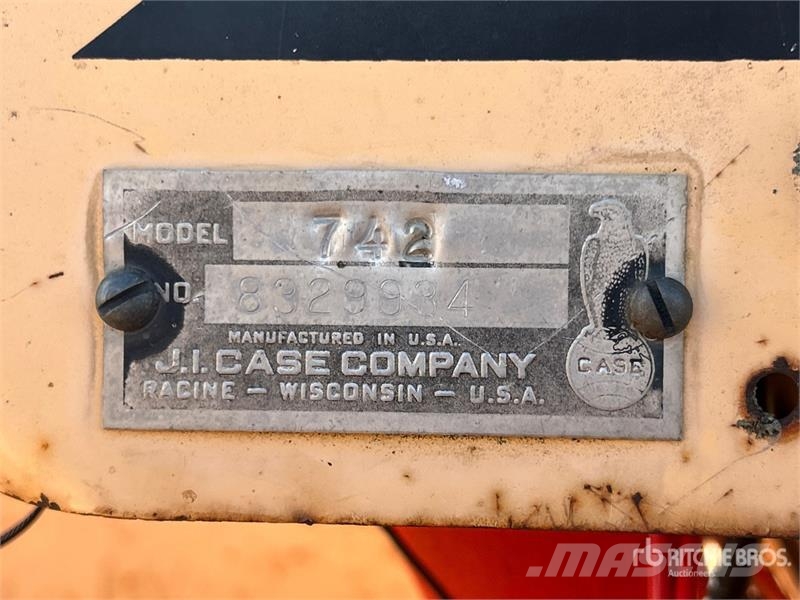 CASE 742 2WD Tractor Traktorer
