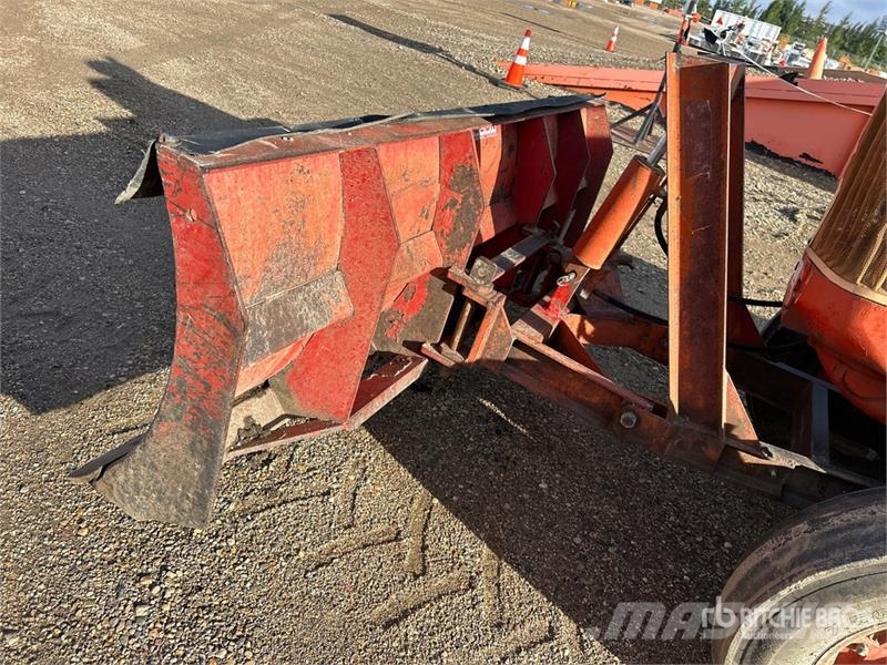 CASE 742 2WD Tractor Traktorer