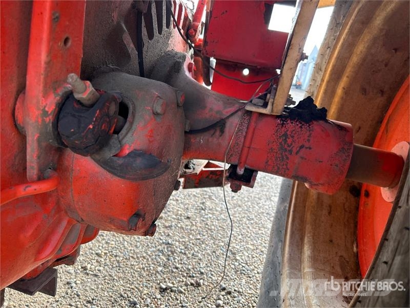 CASE 742 2WD Tractor Traktorer
