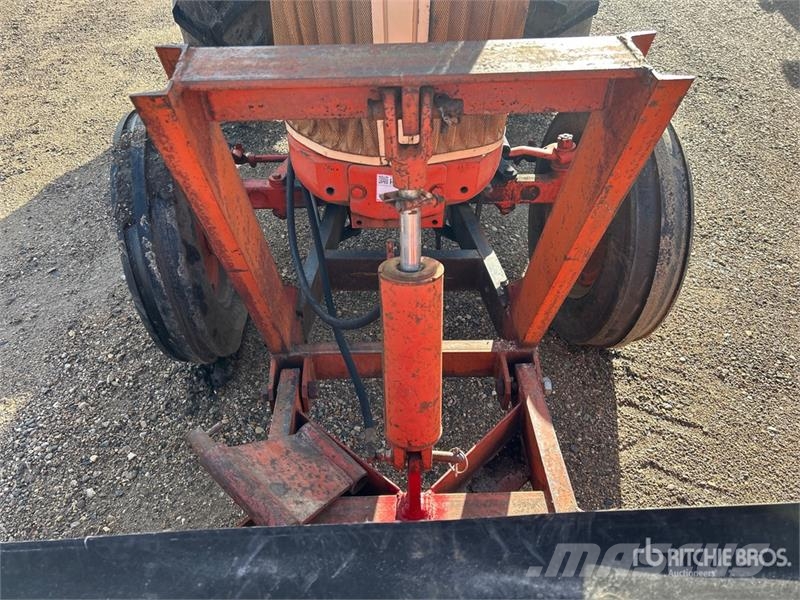 CASE 742 2WD Tractor Traktorer