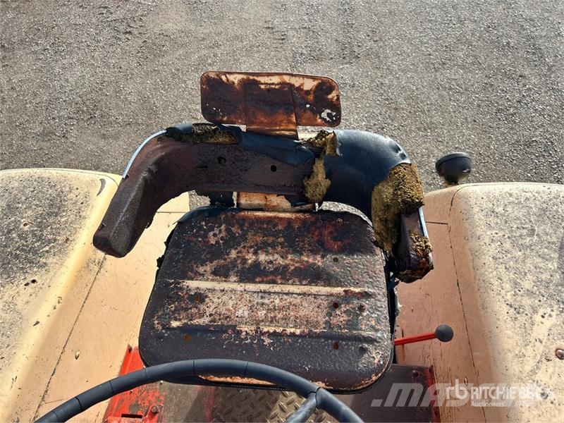 CASE 742 2WD Tractor Traktorer