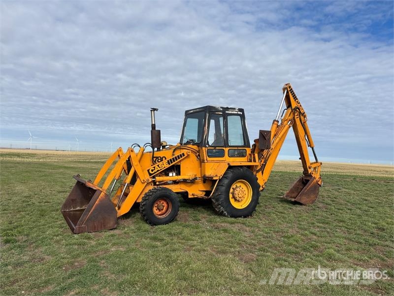 CASE 780CK Backhoe Loader 反鏟裝載機