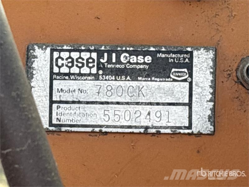 CASE 780CK Backhoe Loader 反鏟裝載機