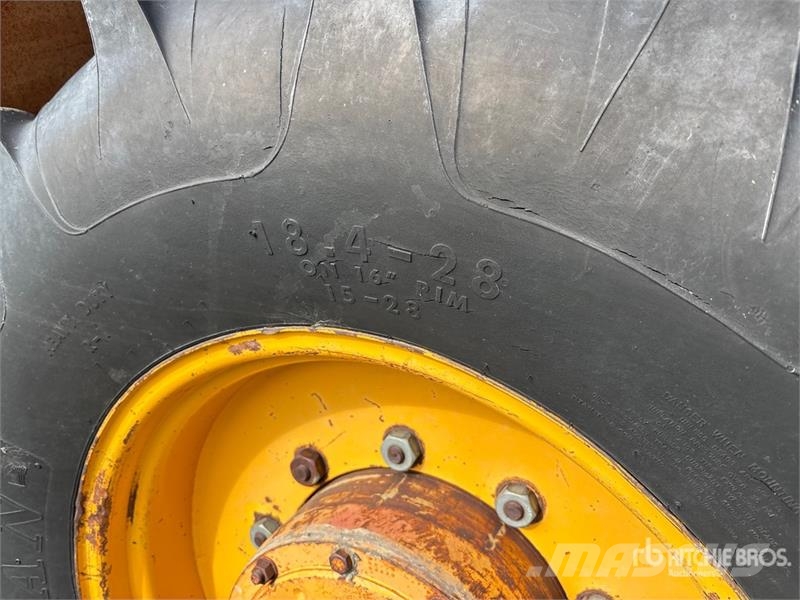 CASE 780CK Backhoe Loader 反鏟裝載機