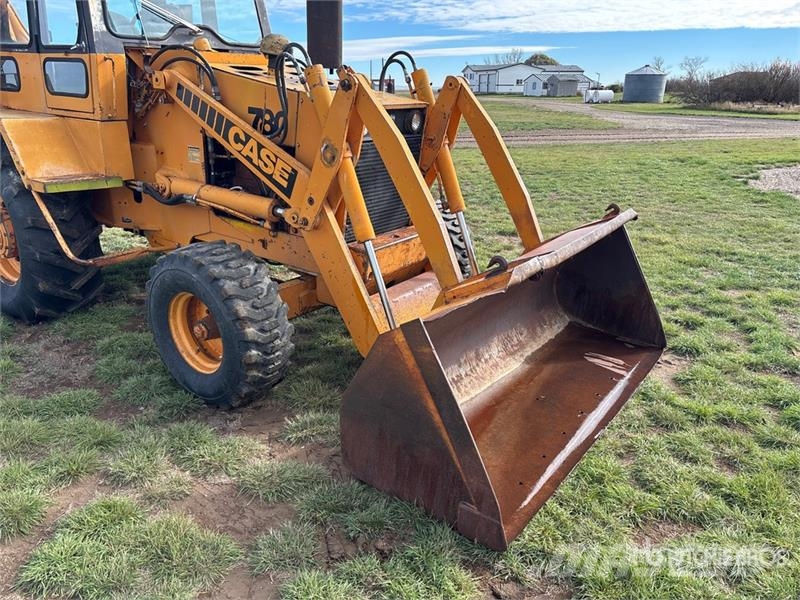 CASE 780CK Backhoe Loader 反鏟裝載機
