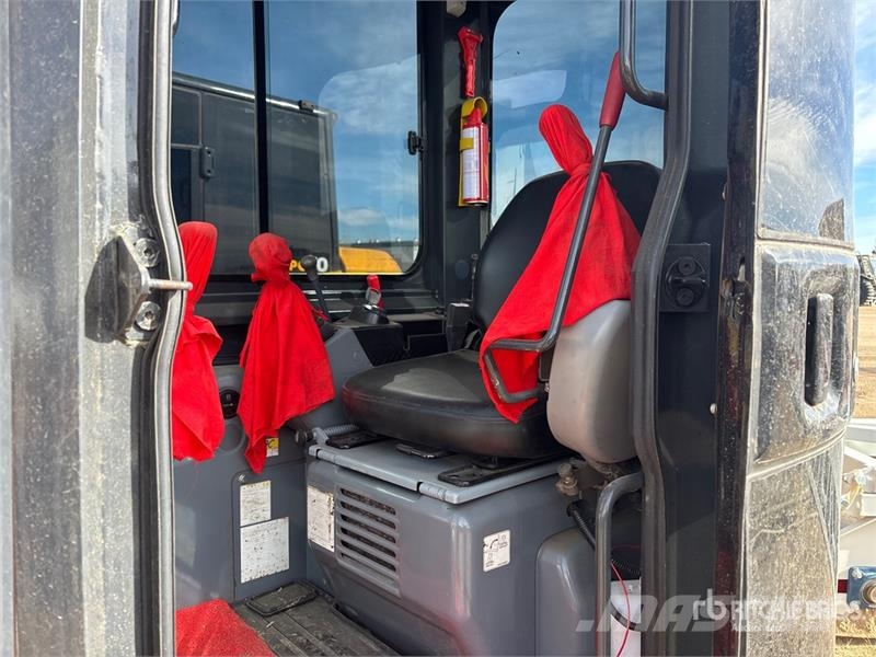 CASE CX55B Mini Excavator Miniescavatori