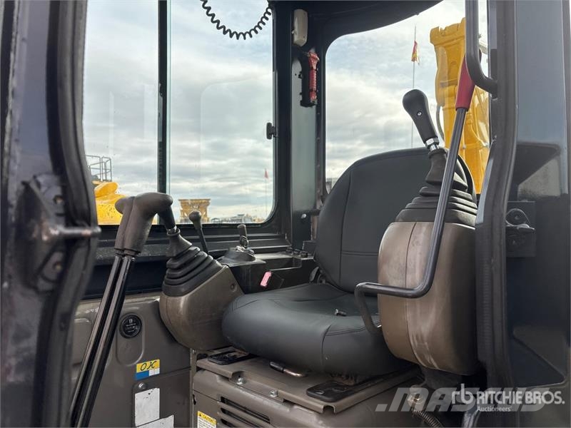 CASE CX55B Mini Excavator Mini bagri <7t