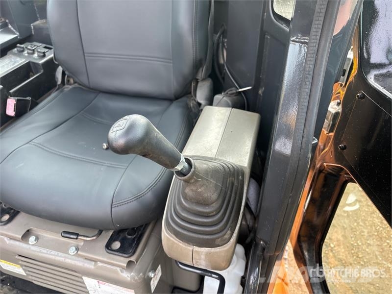 CASE CX55B Mini Excavator Mini bagri <7t
