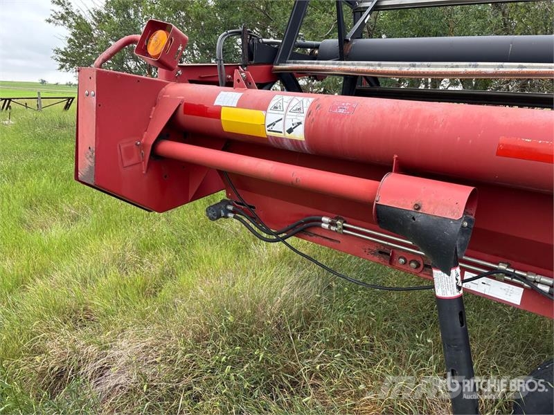 Case IH 1042 30 ft Rigid Combine Header رؤوس الحصادات الدراسات