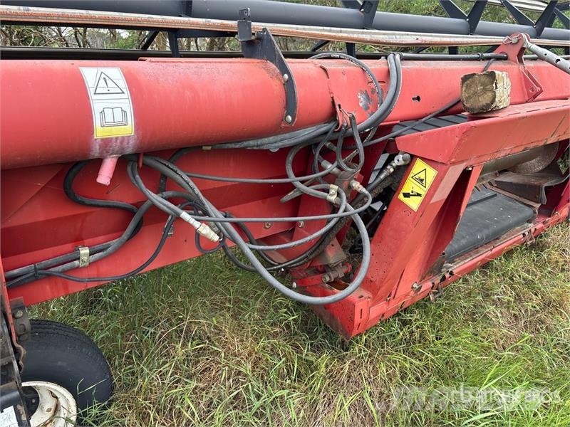 Case IH 1042 30 ft Rigid Combine Header رؤوس الحصادات الدراسات