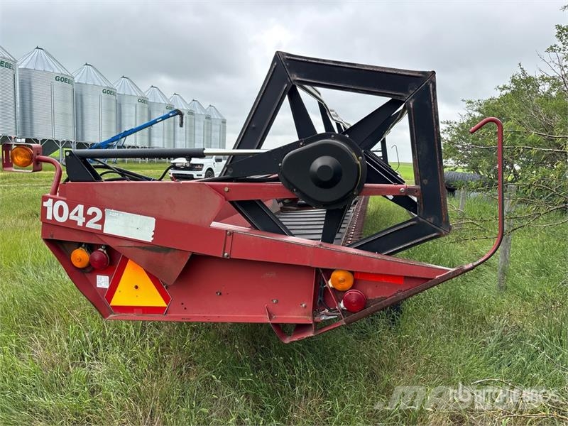 Case IH 1042 30 ft Rigid Combine Header رؤوس الحصادات الدراسات